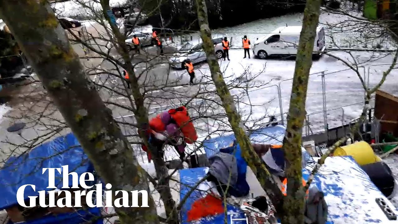Activists occupy second London tunnel in protest at tree-felling plans