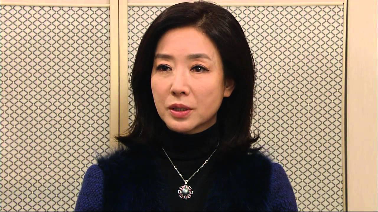[HOT] 오로라 공주 136회 - 로라의 결혼소식에 흥분한 황마마 누나들 20131202