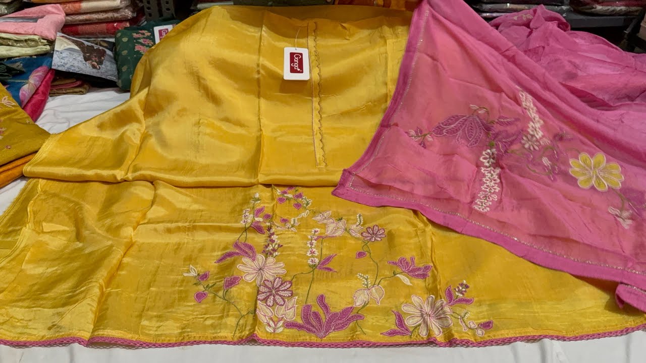  Ganga sale !!🎁 wholesale rate se bhi kam rate me fancy suit ❤️@himanshuclothhouse #sale #new 