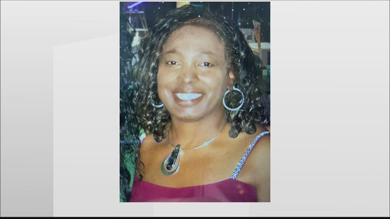 14-year-old driver trying to escape police, crashes into a home, killing woman