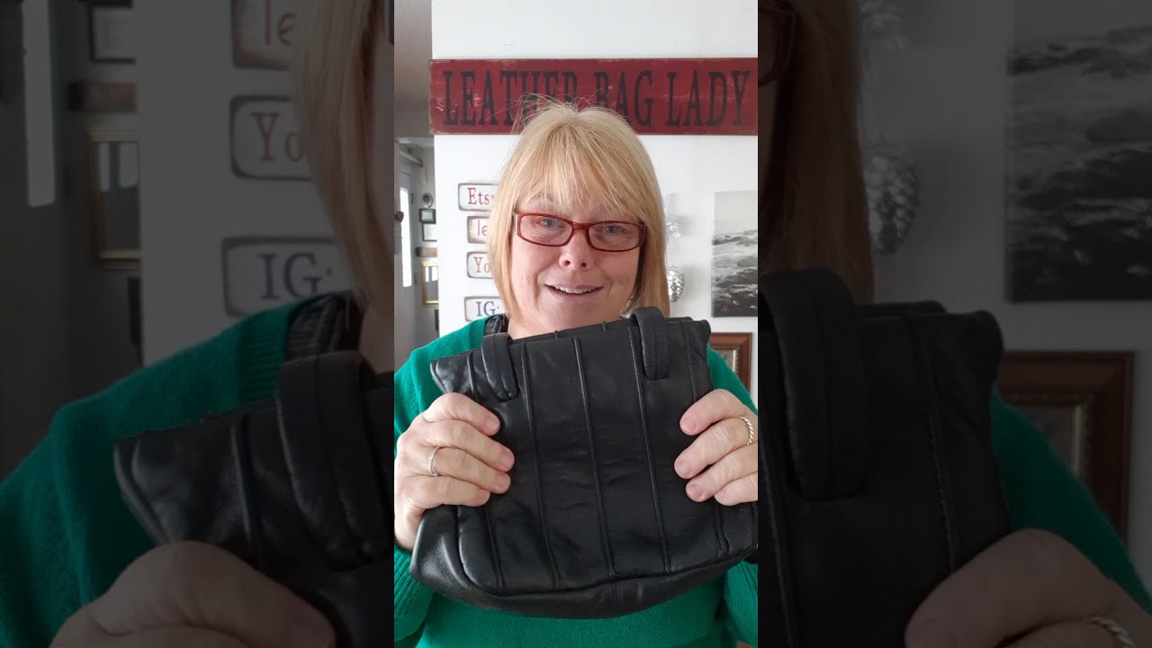 Dooney & Bourke real vs Fake