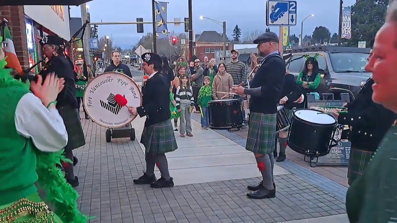 GK Irish Flash Mob 2026 meets the Fort Vancouver Pipe Band