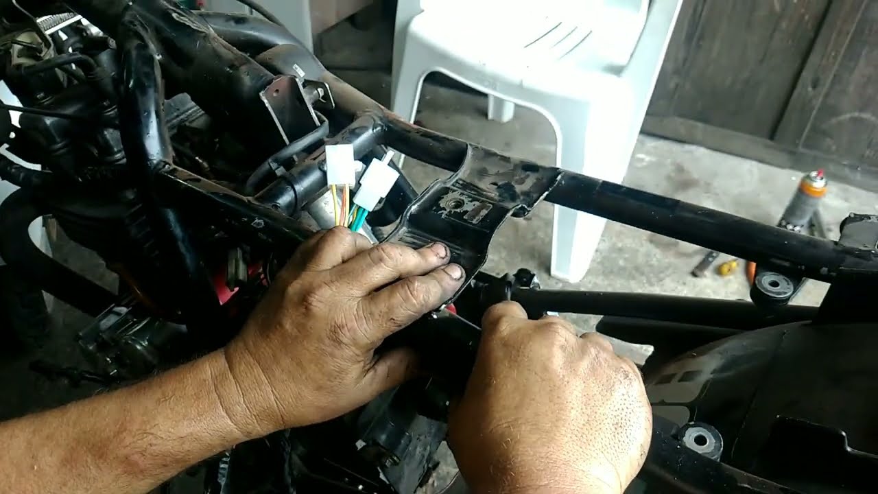 TROCANDO O CHICOTE DA TWISTER