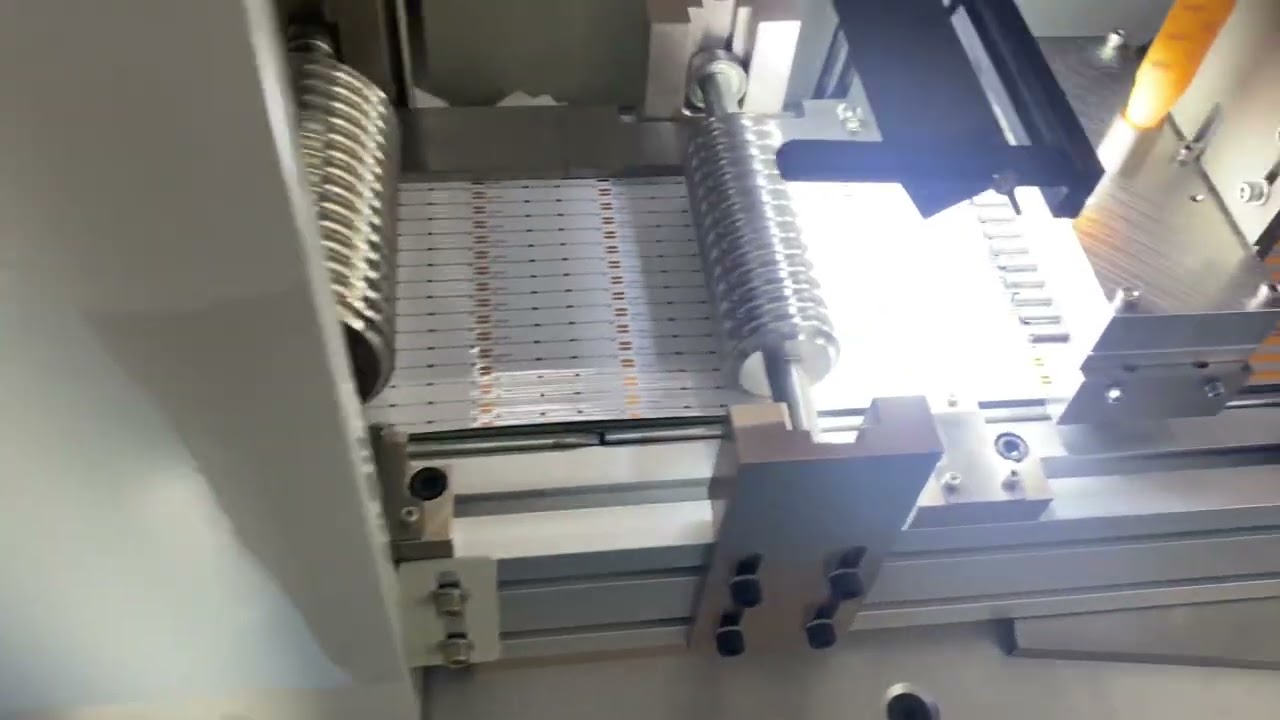 Industry-leading technology: cob strip with seamless pcb solution!