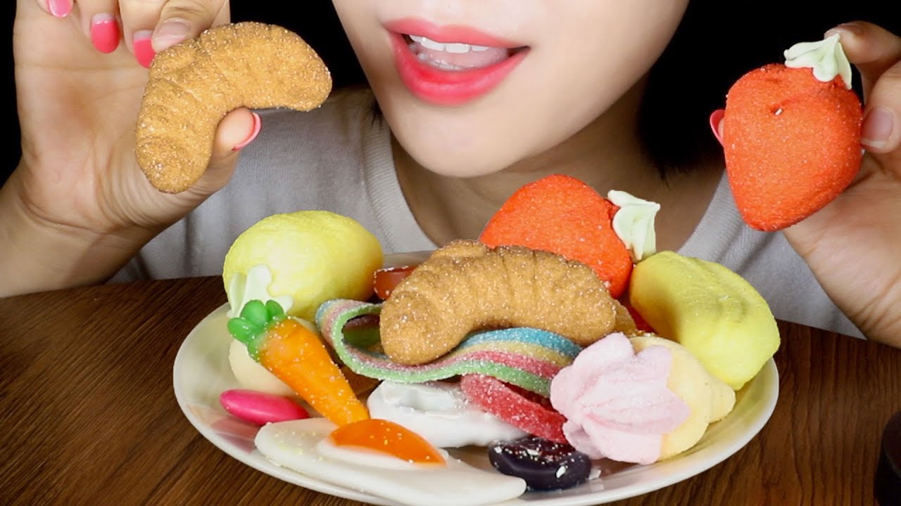 ASMR Gummy Candy, Marshmallows, and Chocolates from Weeny Beeny 🍭 Eating Sounds Mukbang