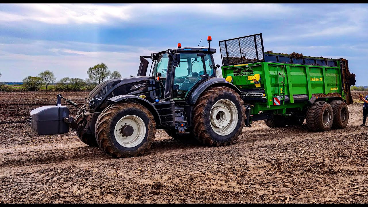 UR.ADAMIX | Pierwszy taki rozrzutnik w Polsce🇵🇱 | VALTRA T194 & Pronar Herkules 18T