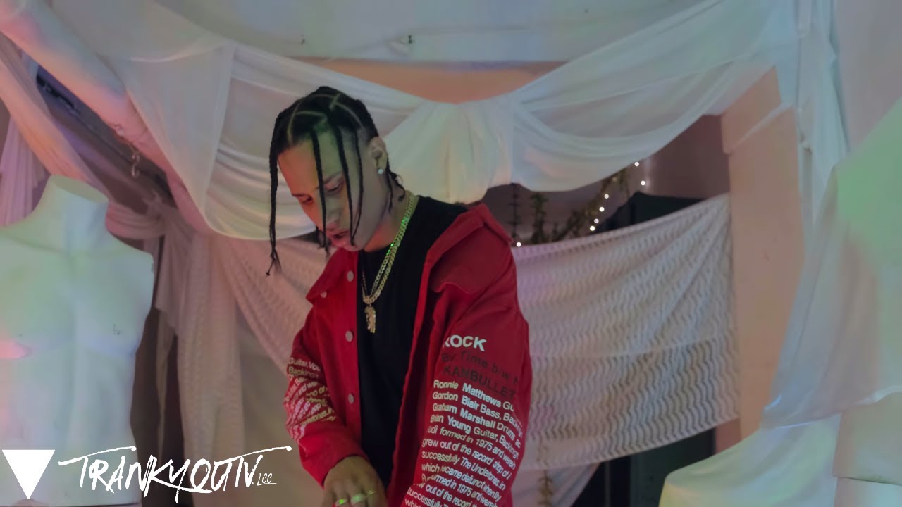 El Futuro Fuera De Orbita Ft Baby M - No Me Gustas (Video Oficial)