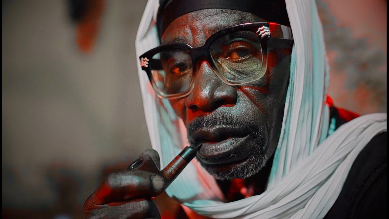Dizzy Kha - AMY NDIAYE (ft Izo Dass Mind) (clip officiel)