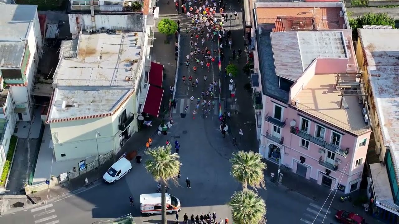 Bacoli in Corsa - gara podistica di 11 km di storia e mito attraverso  i panorami più belli d'Italia