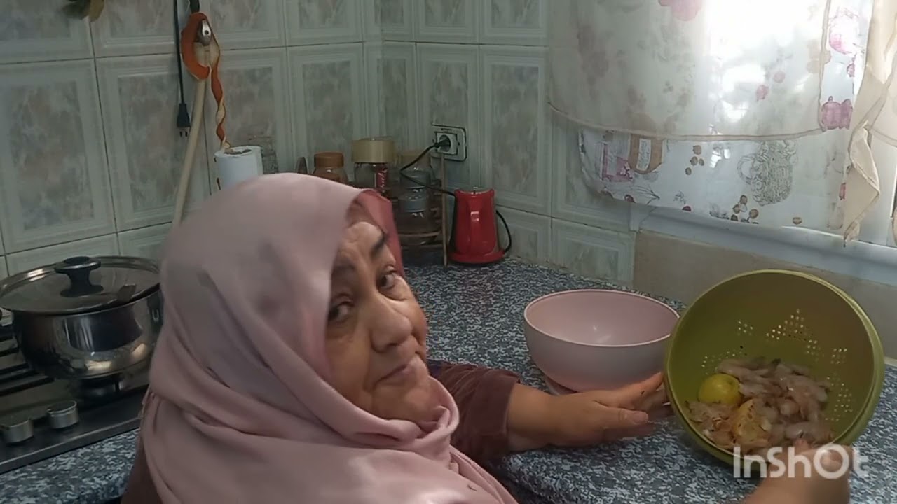 رجعتلكم  رغملي تاعبة على خاطر نحبكم برشة برشة وتوحشتكم