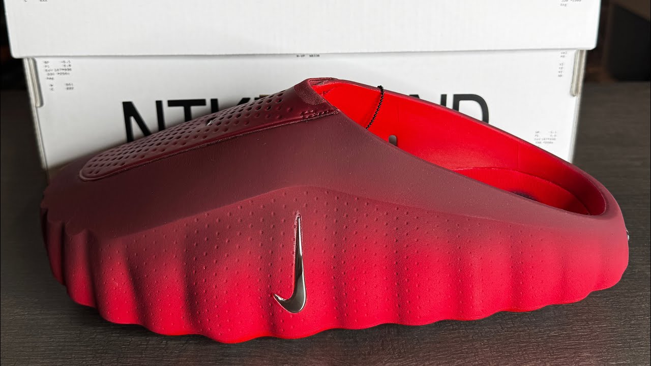В магазинах Nike досрочно появились кроссовки Nike Mind 001 Team Red University Red.