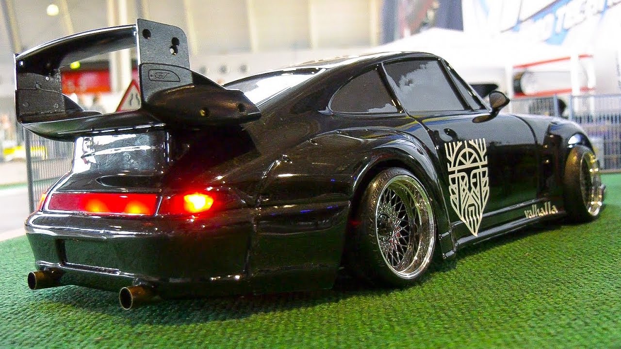 RC MODEL DRIFT CAR PORSCHE 911 TURBO COUPE FROM THE EIGHTIES IN ACTION!!