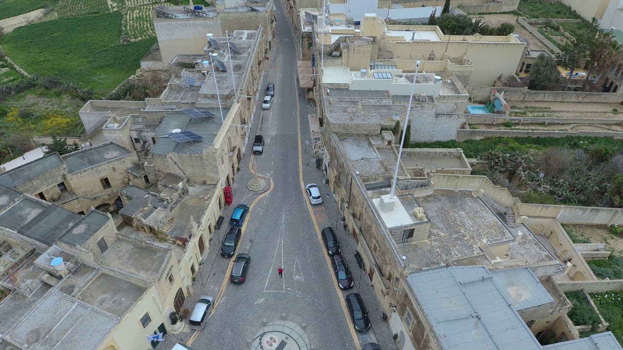 Malta 19 - day 2 - Gozo, Gharb town square