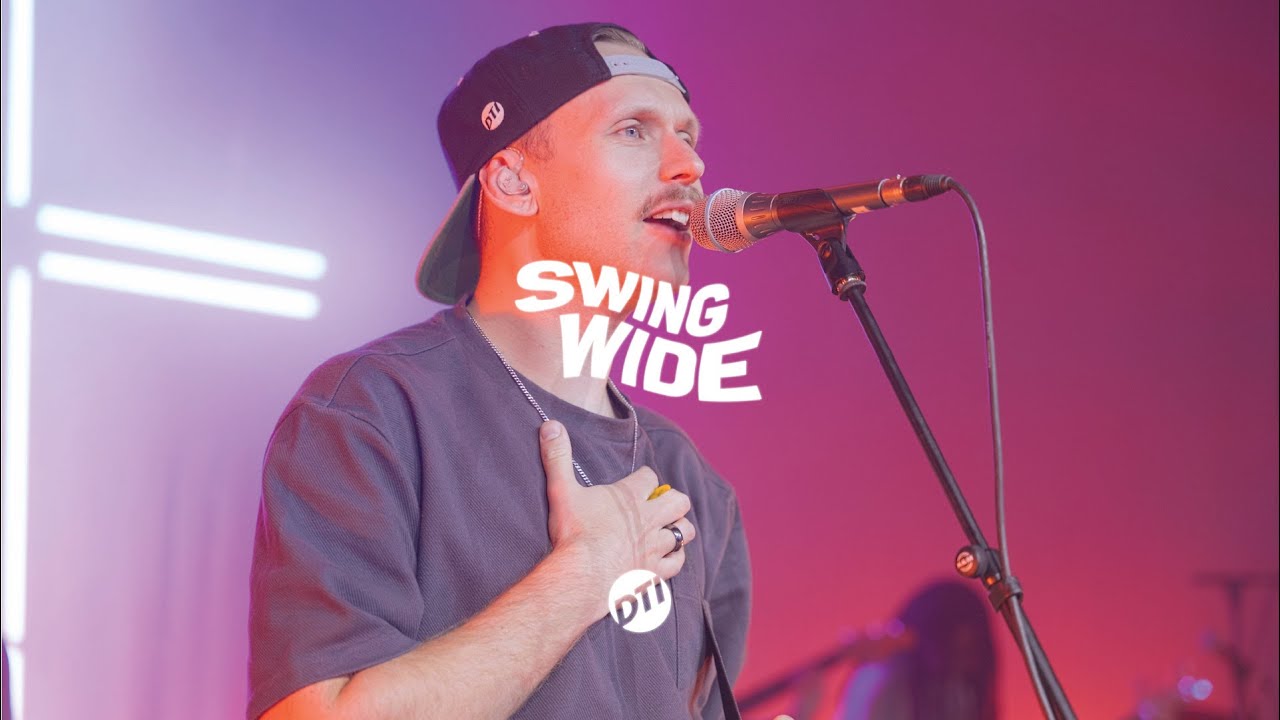 Swing Wide – Dreaming The Impossible & Vineyard Worship (Live)