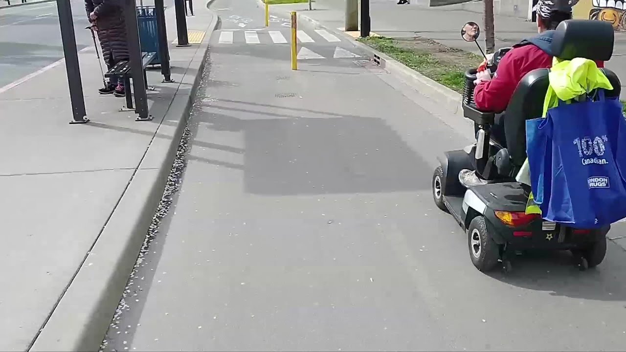 Victoria councillor asking for support to back ongoing call for mobility scooter use in bike lanes