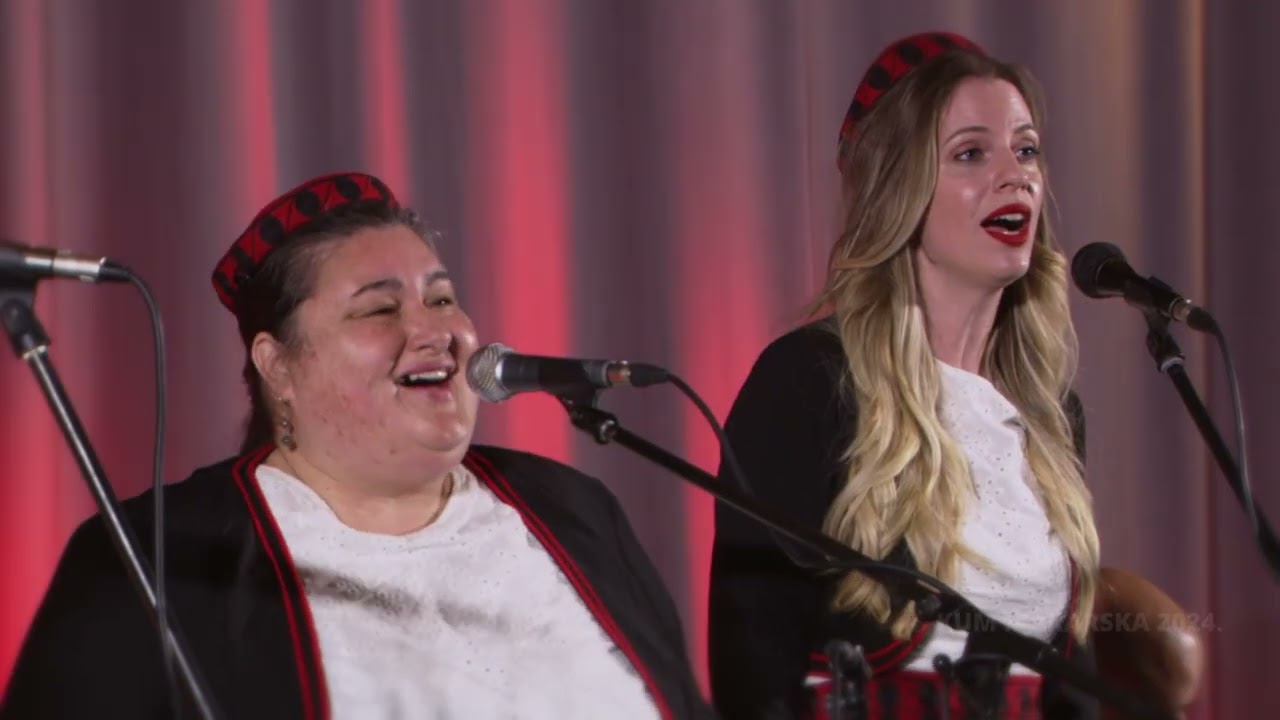 KUM festival Makarska 2024 klapa SKRADINKE - škrinja ljubavi