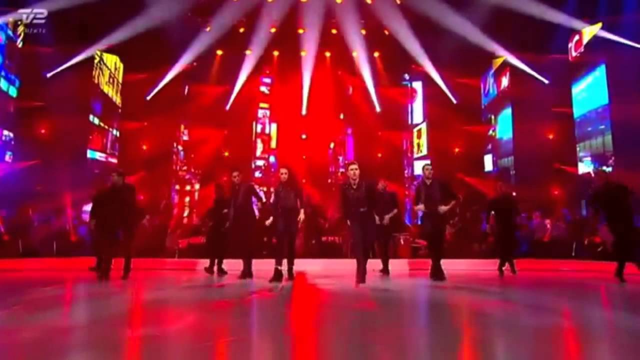 Johannes Nymark & Claudia Rex danser Showdance   Vild Med Dans 2014 Finalen