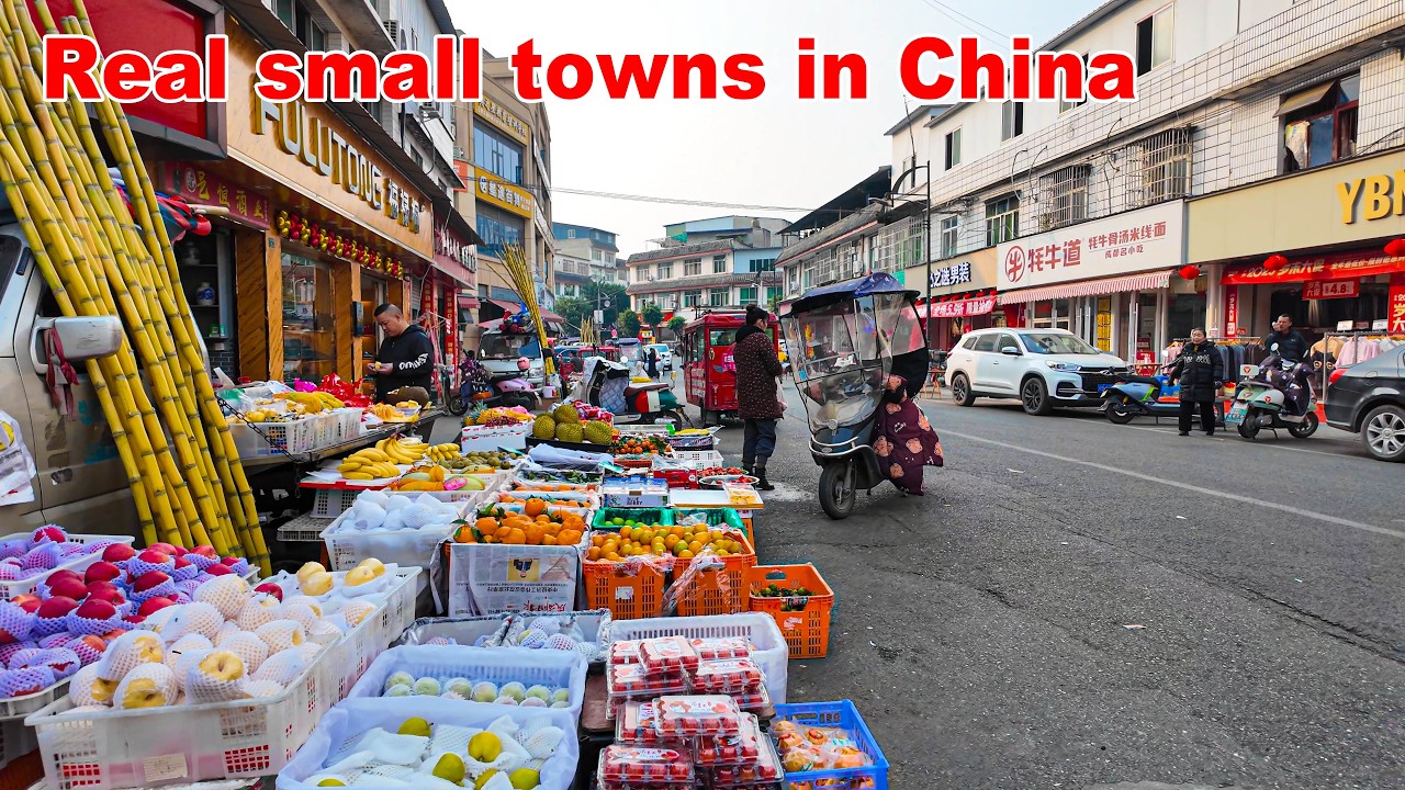 Grandmas Selling Homegrown Veggies: Timeless 4K Market Walk in Mulan Town