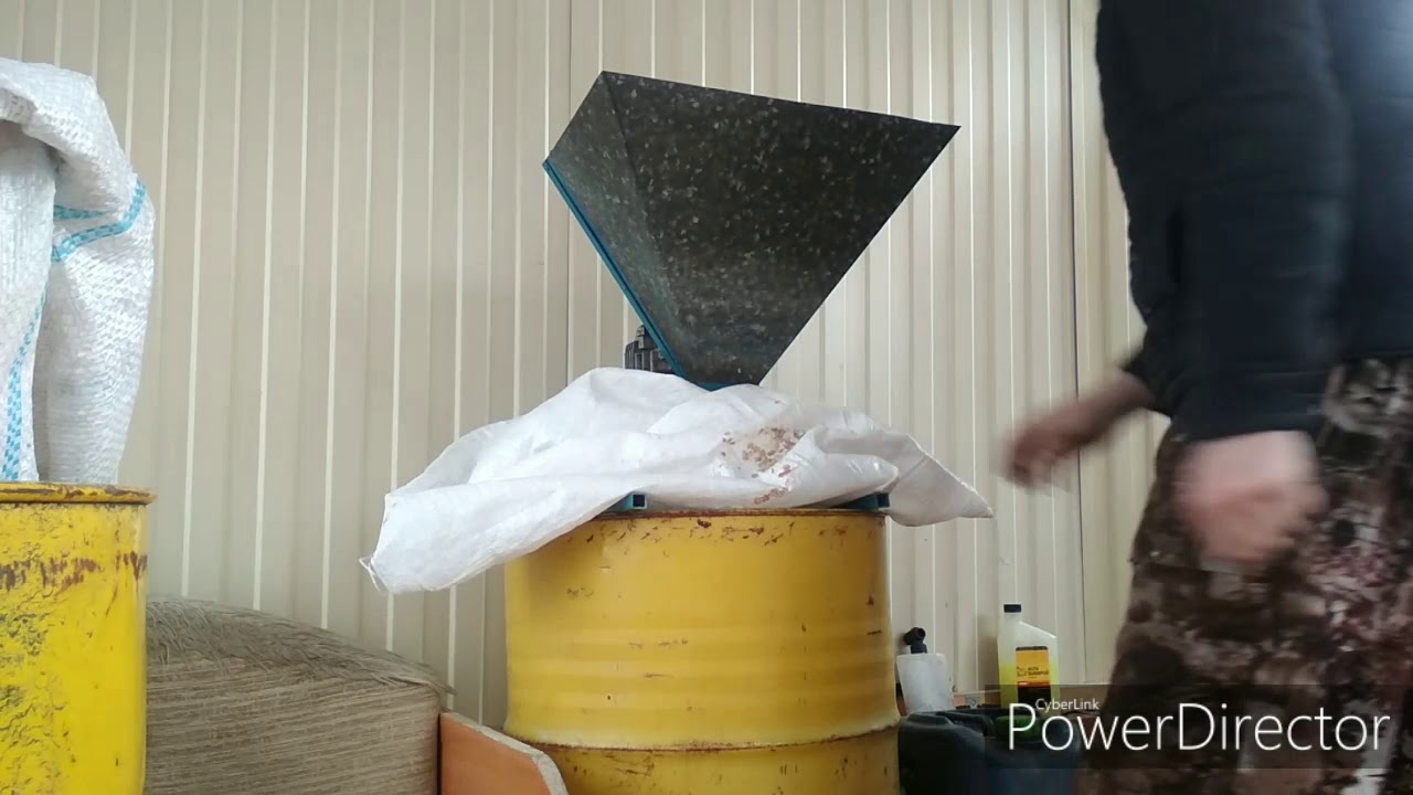 Самодельная зернодробилка из диска авто.как и из чего сделать зернодробилку.