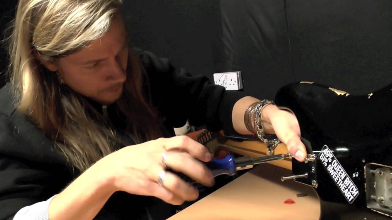 SABATON - Thobbe's Guitar School Tour Blog Special (OFFICIAL BEHIND THE SCENES)