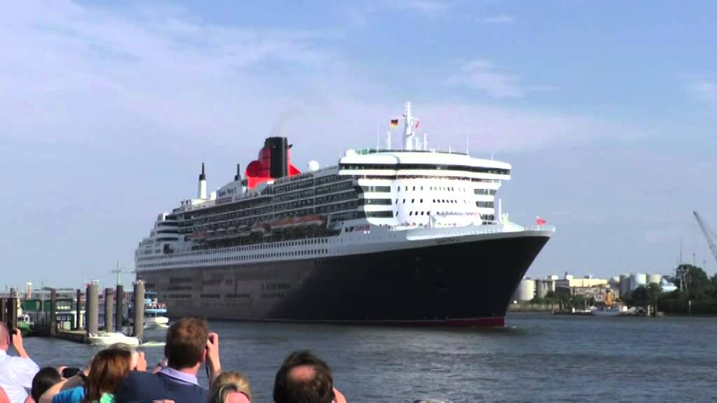 Auslaufen der QM2 in Hamburg 26.05.2014