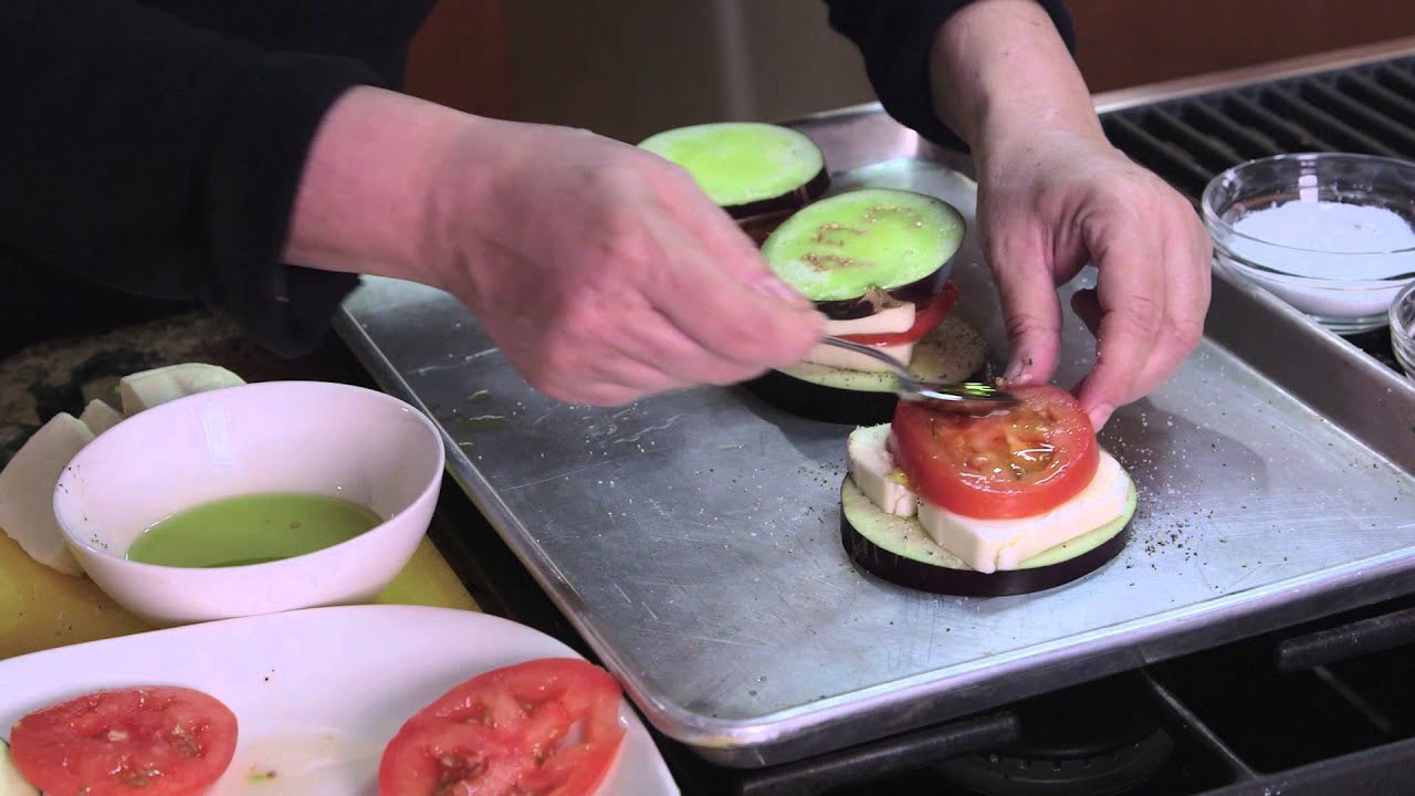 Baked Eggplants With Tomatoes & Mozzarella : Chop It Up With Veggies!