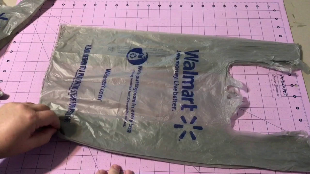 Un-Tutorial  -  How to fold plastic grocery bags for easy storage
