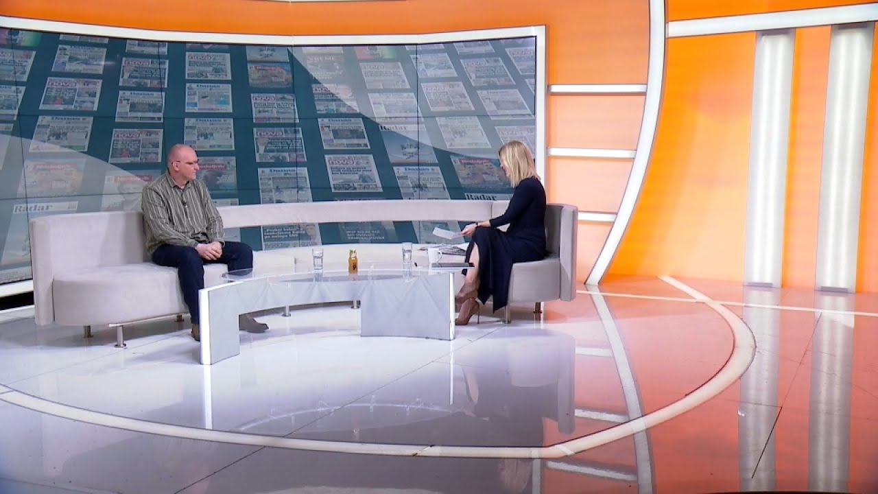 Press: Da se mirno skine ova vlast, studenti - kišobran pod koji svi treba da stanemo