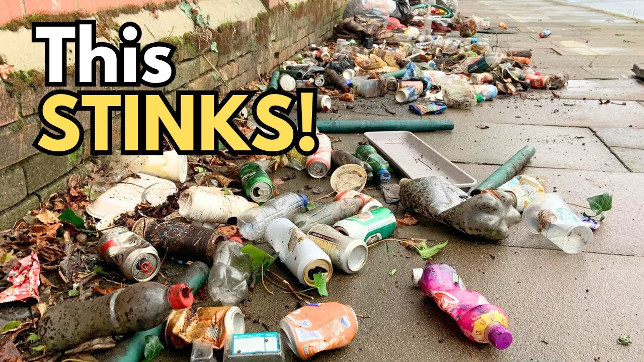 It's a good thing you can't smell this video... Litter picking #12
