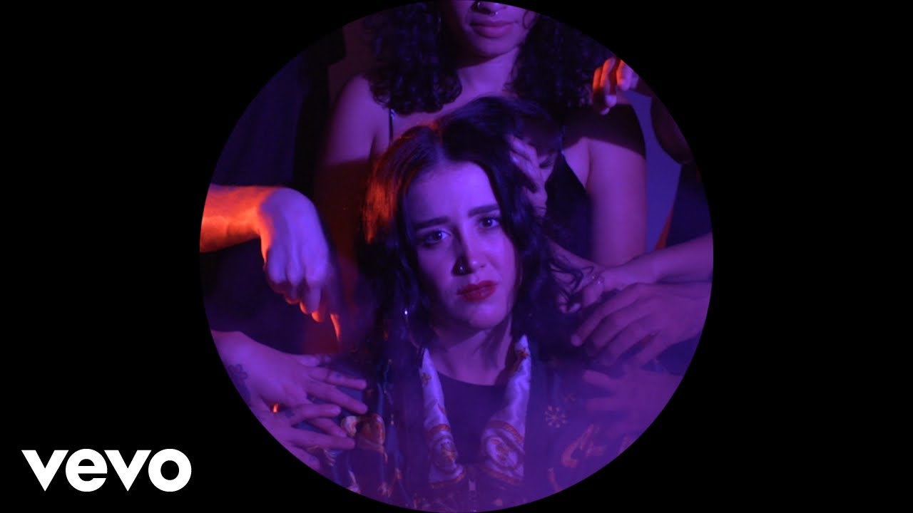 Vanessa Zamora - Malas Amistades (Video Oficial)