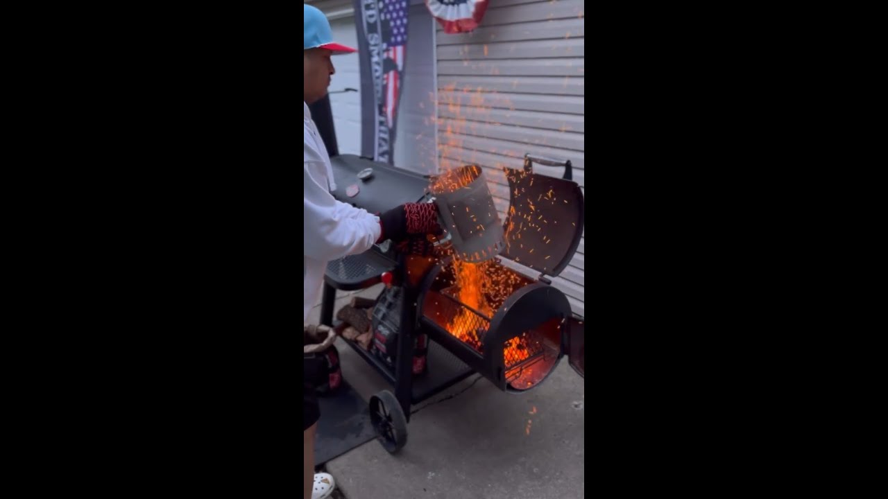 Trigger Release Charcoal Chimney