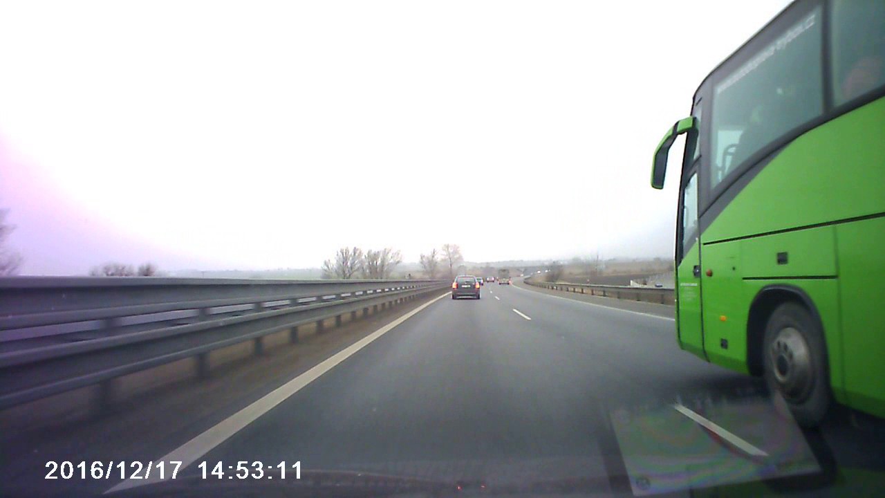 Kamera LAMAX DRIVE C 3 a  GPS TOMTOM STAR 25 - uživatelský test