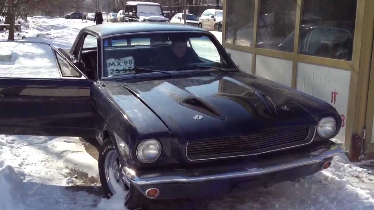 Ford Mustang GT engine start.