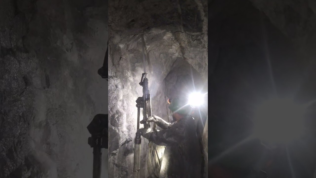 Perforacion de Tajos en mineral