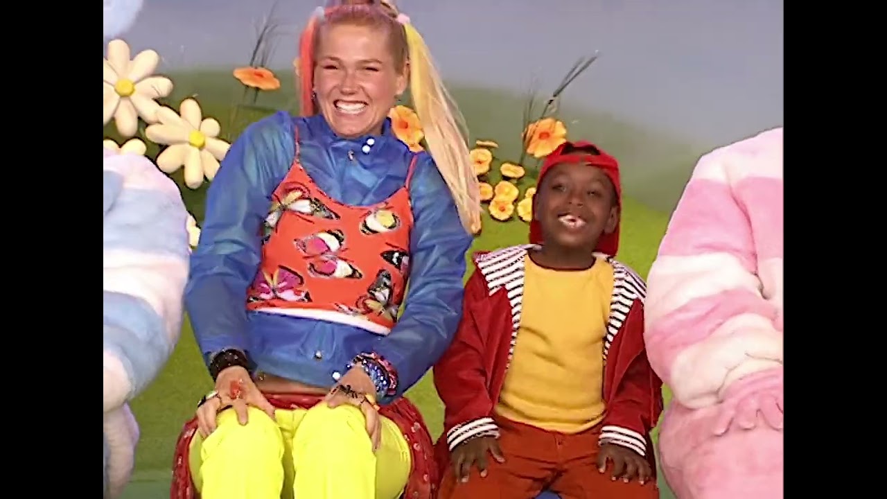 Xuxa - Bate A M&atilde;o, Bate O P&eacute; (Clap) (V&iacute;deo Oficial - XSPB 2)
