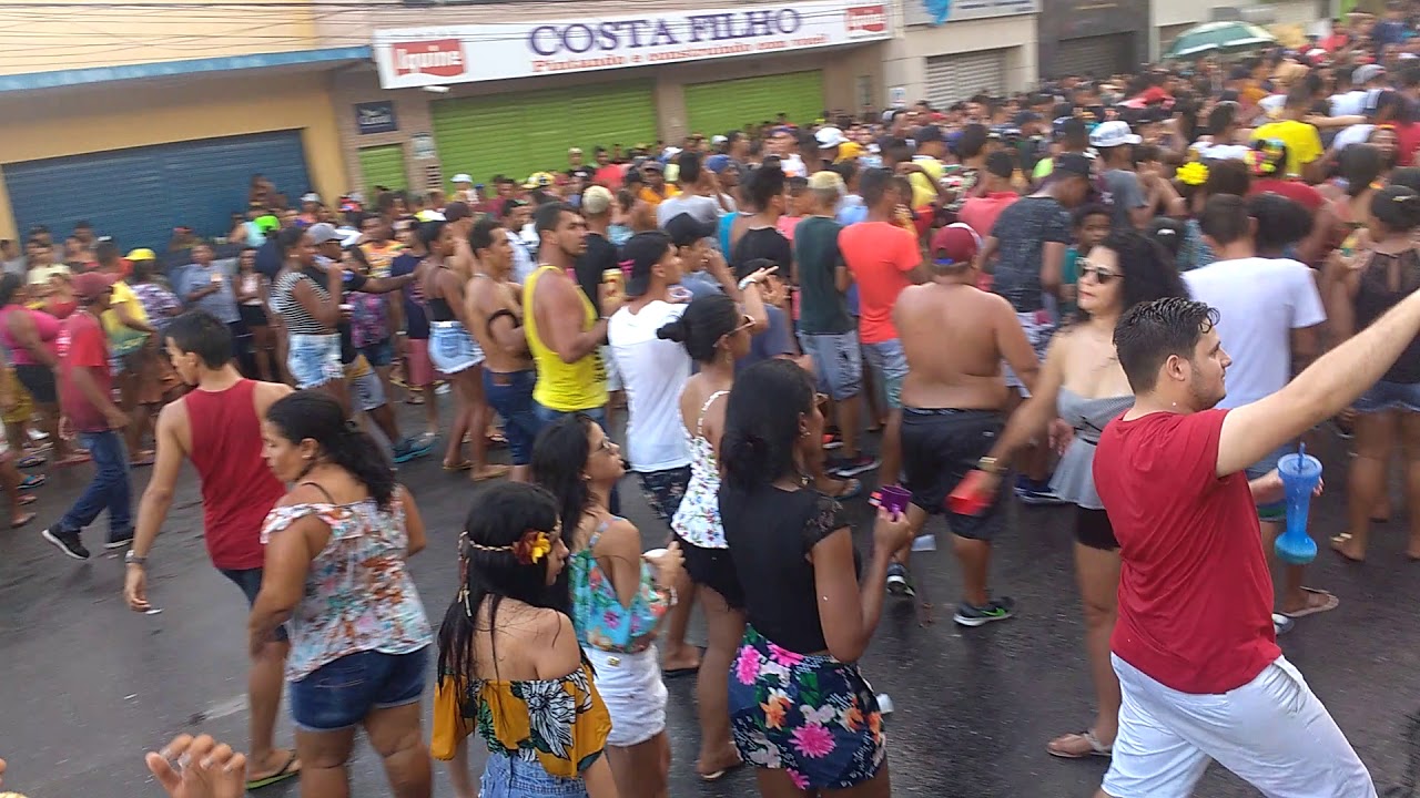 Carnaval em Timba&uacute;ba