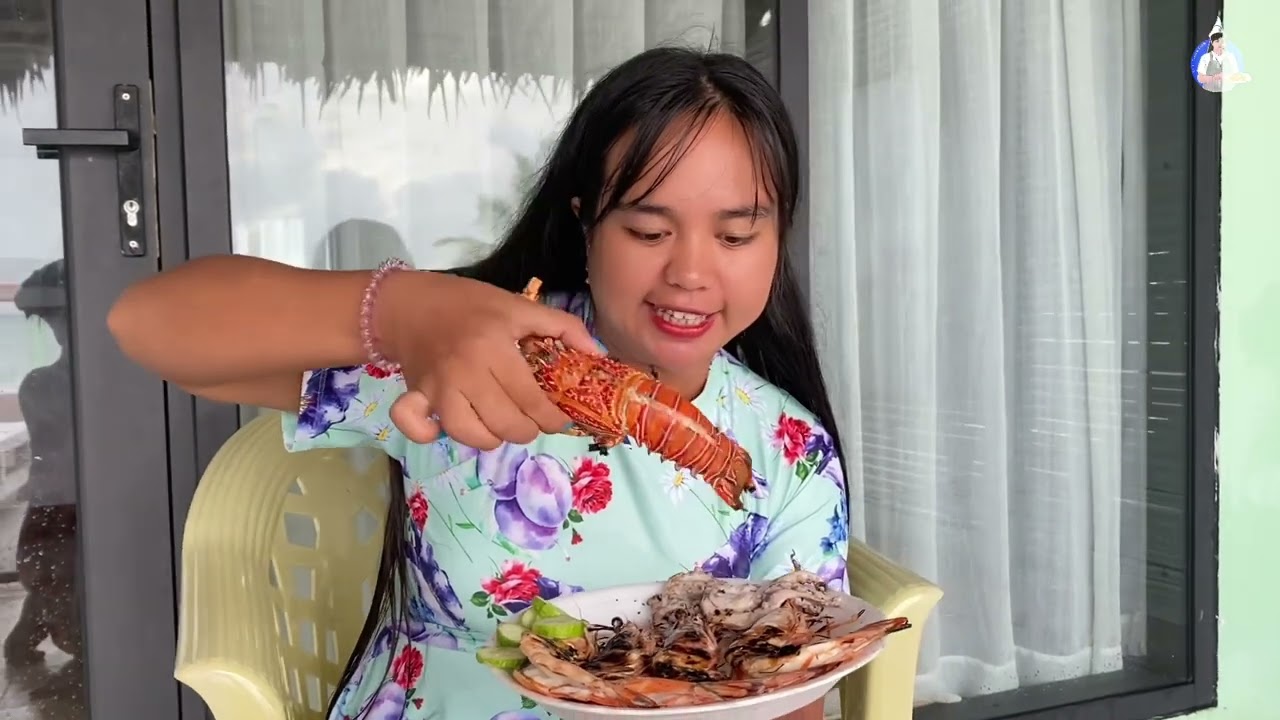 ချောင်းသာ ChaungThar Vlog #foodvlogger #foodies #travelblogger #myanmar