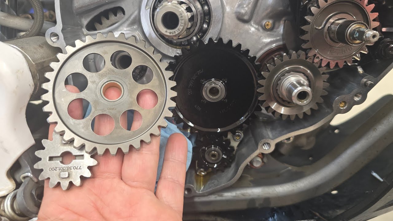 16'-22' KTM/Husky 250/350/500 Oil Pump Idler Gears/Don't let plastic or nylon gears ruin your motor!