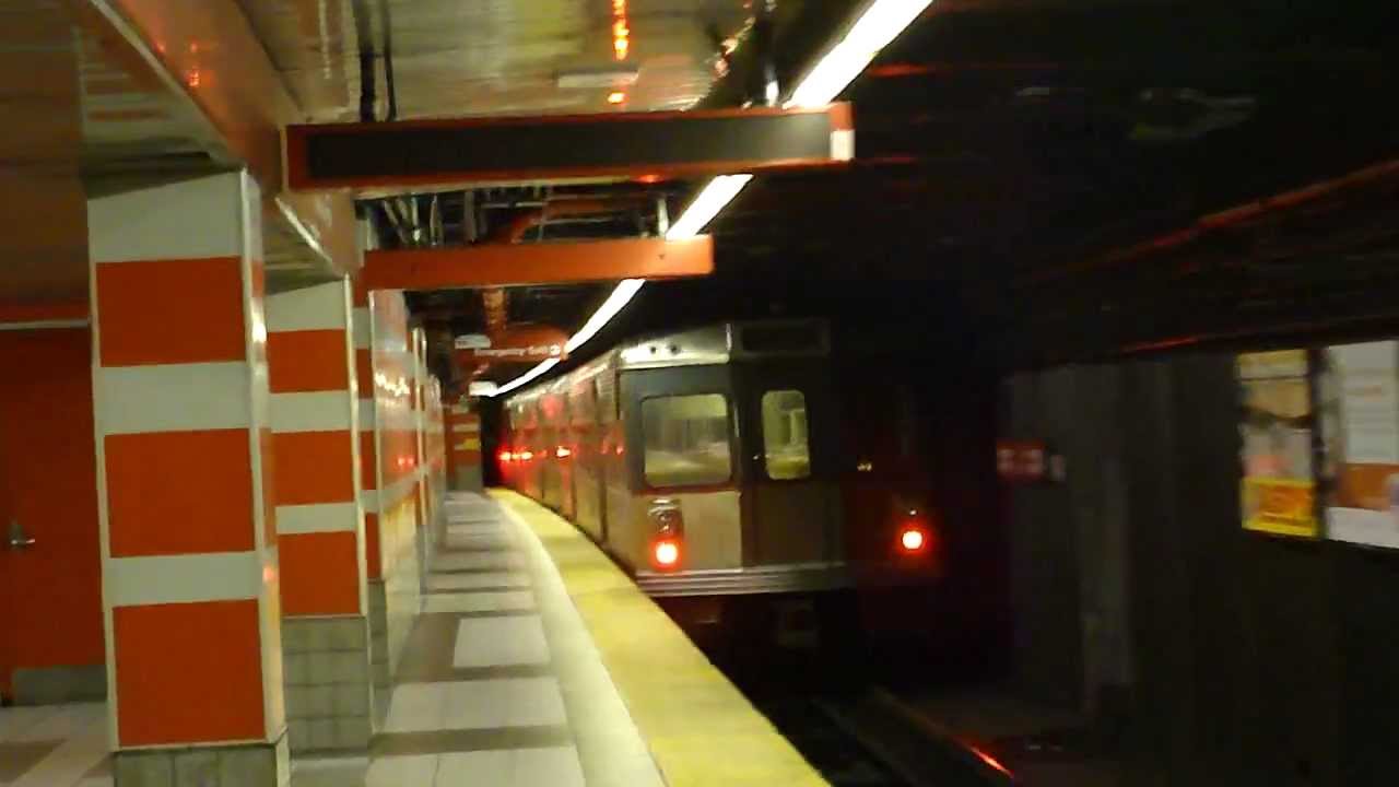 PATCO: On Board: PATCO Speedline Train from Broadway to City Hall Stations