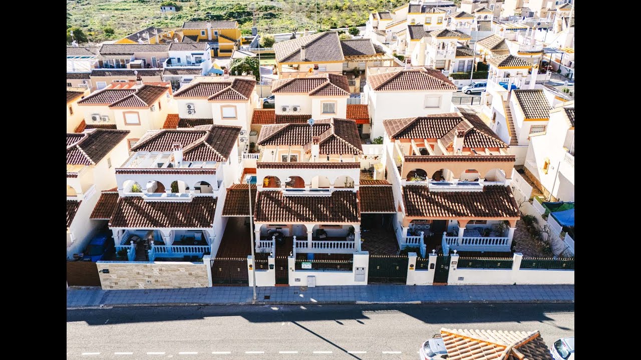 Detached Villa for sale in Pinar de Campoverde