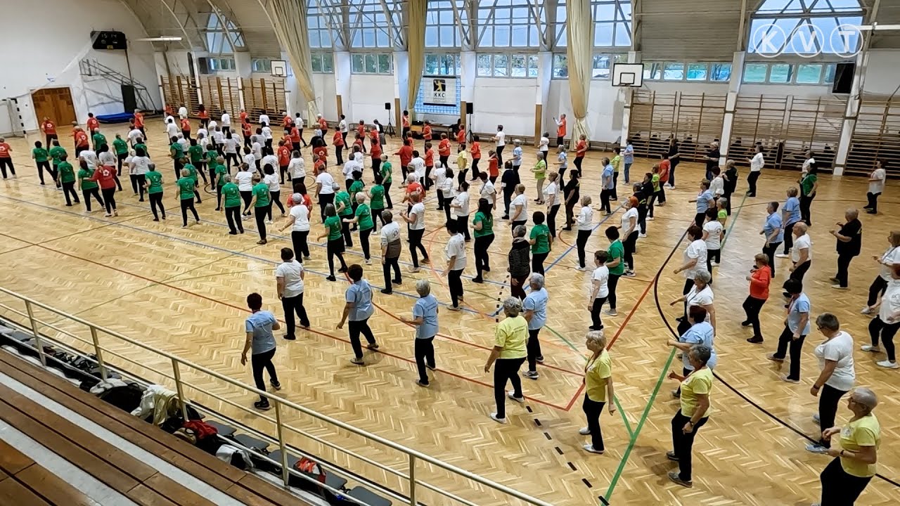 KISKUNMAJSA: ÖRÖMTÁNCOSOK TÖLTÖTTÉK MEG A VÁROSI SPORTCSARNOKOT