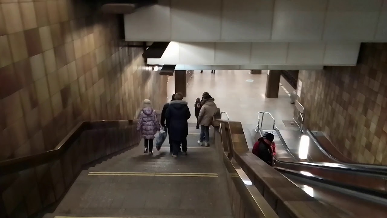 Станция метро 