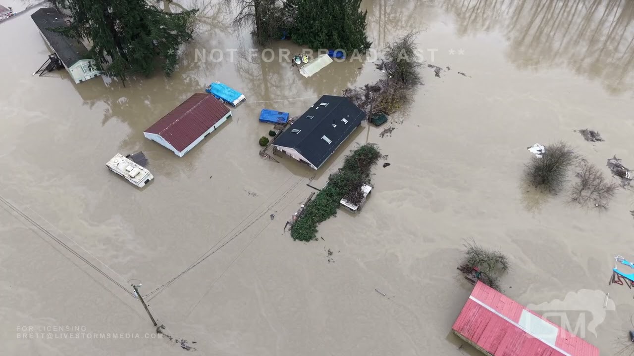 12-11-2025 Hamilton, WA  - Major Flood Engulfs Whole Town - Drone Footage