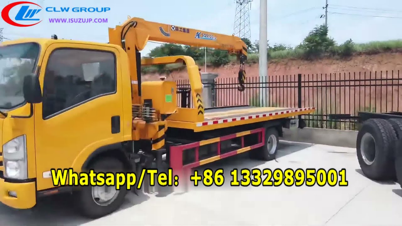 ISUZU ELF 5Tons Flatbed Road Wrecker Tow Truck with XCMG Crane
