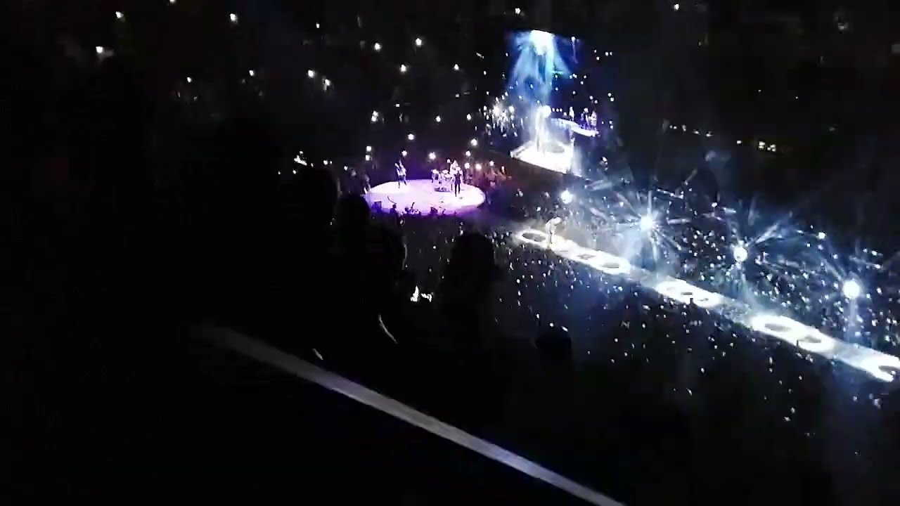 U2 Mysterious Ways Ziggo Dome Amsterdam 13th Sept 2015 iNNOCENCE + eXPERIENCE