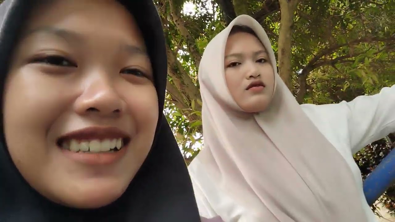 ISIINYAA KELUHANN