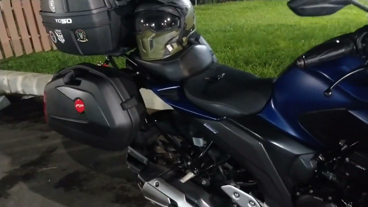 instalación alforjas rígidas fz25 #motos #Música: I'm Sitting Here WonderingMúsico: Philip E Morris