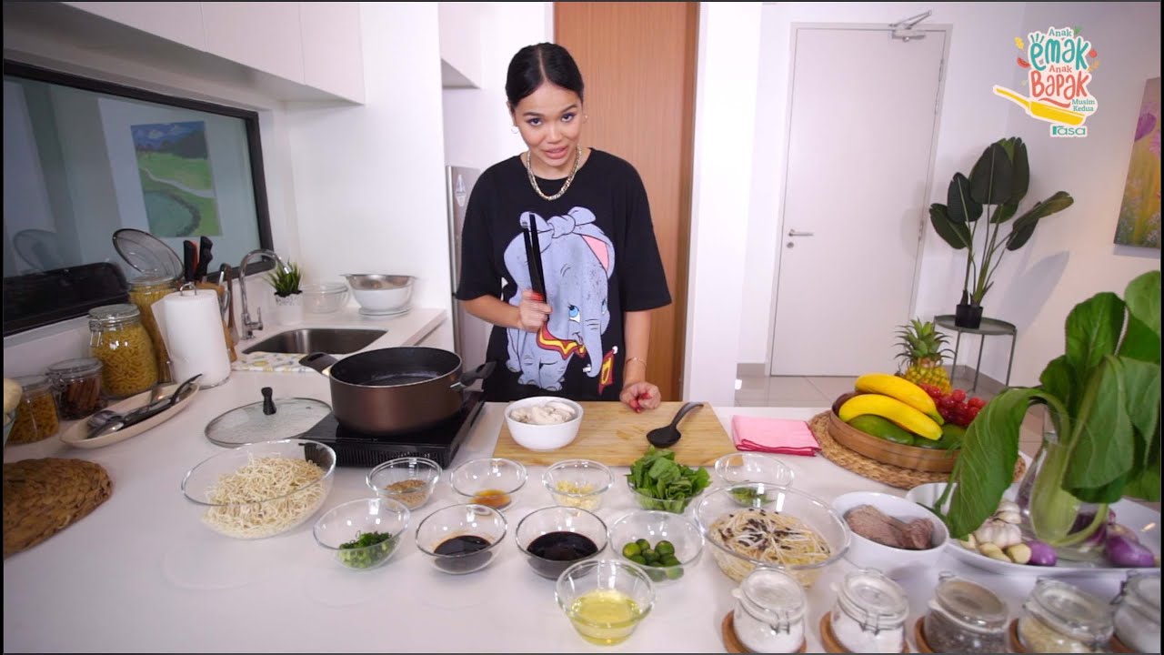 Ain Edruce Kena Masak Makanan Kegemaran Abah. Sedap Ke Idok? | Rasa Anak Emak Anak Bapak