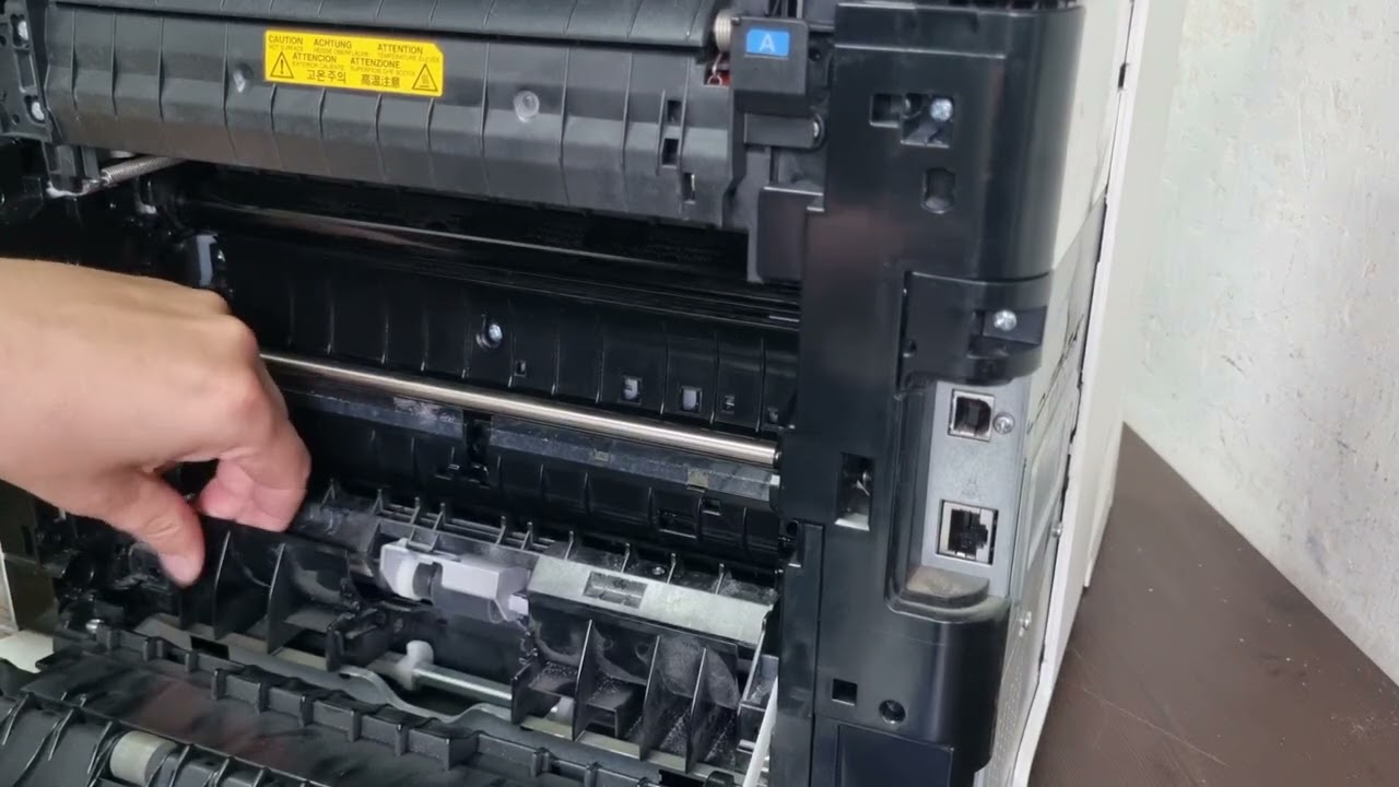 Kyocera ECOSYS M5521/ M5526 / P5521. Замятие в задней крышке. Jam4201. Шум. Гул.