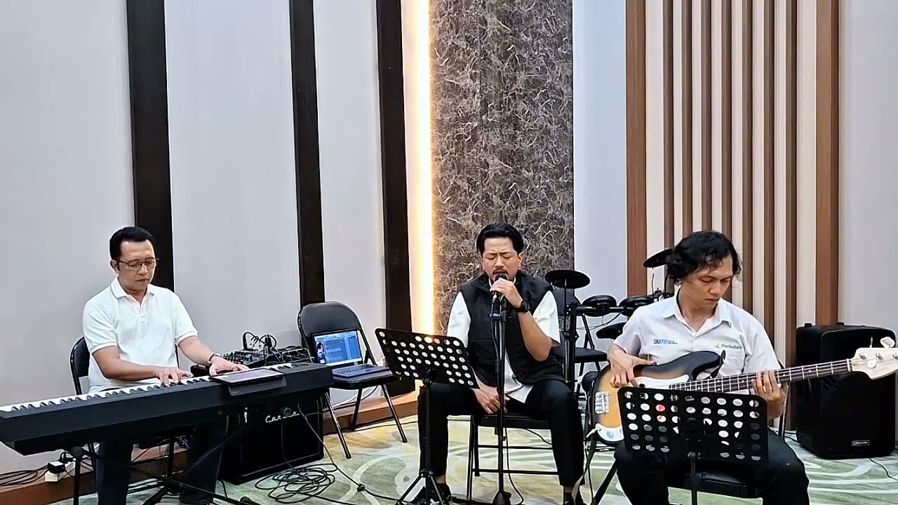 Afgan - Pada Mu ku Bersujud jamming Session Rabu band